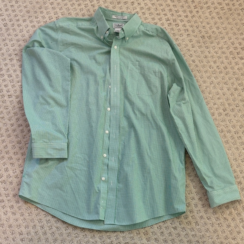 L.L. Bean Light Green Casual Button-Down Shirt